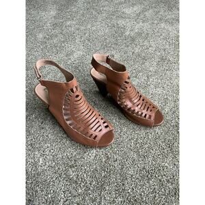 Audrey Brooke Open Toe Heels 3 In Tan Zip’s And Buckle‎ Size 9 M